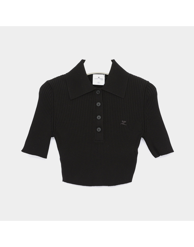 꾸레쥬 꾸레쥬 로고 버튼 카라 크롭 반팔 여성 니트 125MP0046FI0001 9999 착용컷