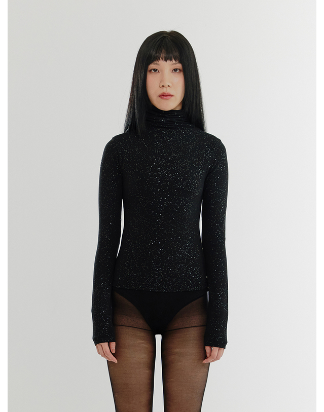 조아 Glitter High Turtle Neck - BLACK 착용컷