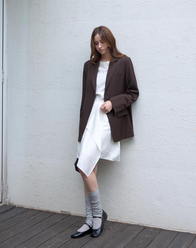 켈리도나휴 라인 볼륨 랩원피스 착용컷