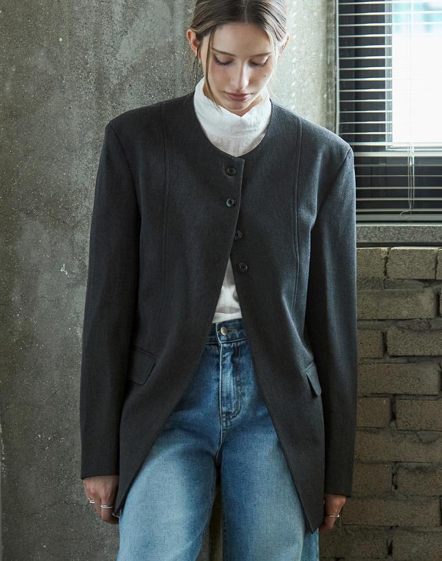 켈리도나휴 커브 라인 라운드자켓 GRAY 착용컷