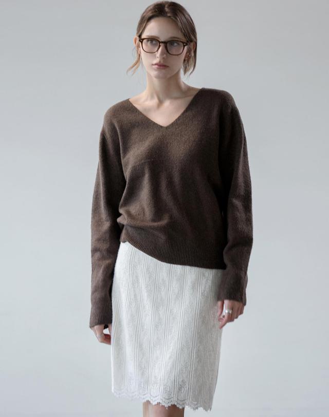 켈리도나휴 라운지 홀가먼트 브이니트 BROWN 착용컷