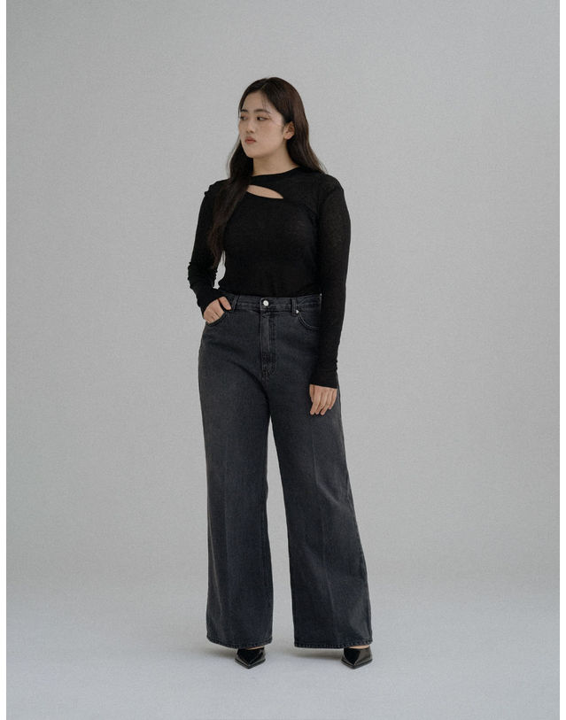 엘유비 CUT OUT SEE-THROUGH TOP_BLACK (플러스 빅사이즈) 블랙 착용컷