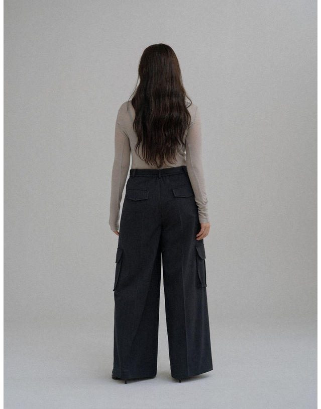엘유비 CENTER LINE SEE-THROUGH TOP_GREY (플러스 빅사이즈) 그레이 착용컷