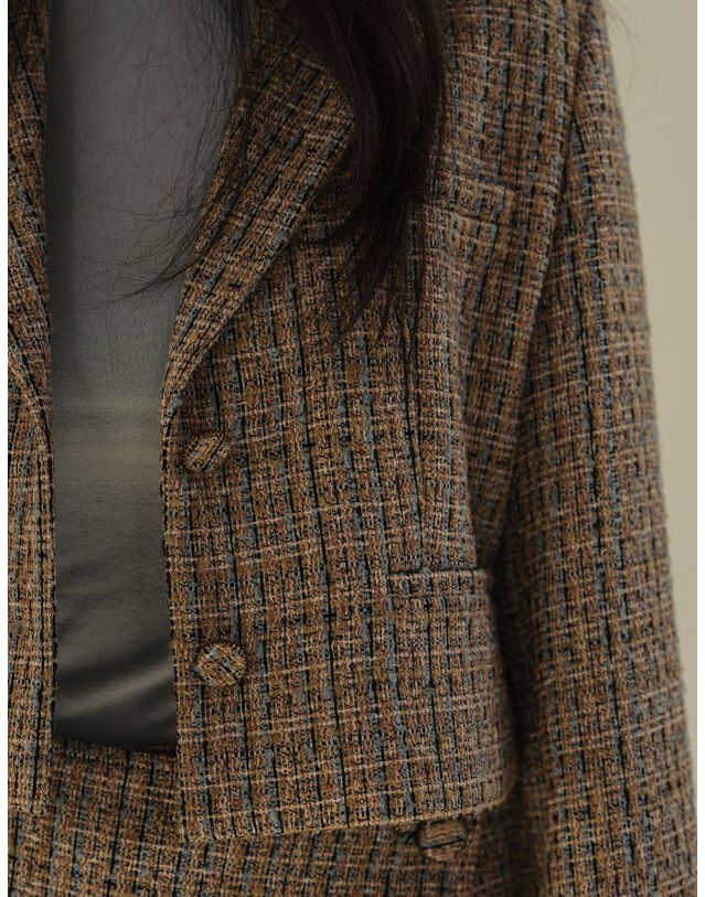 엘유비 TWEED TAILORED CROP JACKET_MULTI (SET-UP LINE) (플러스 빅사이즈) 멀티컬러 착용컷