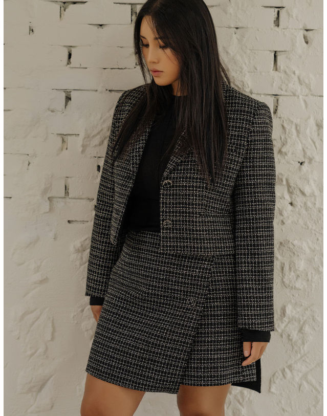 엘유비 TWEED WRAP SKIRT PANTS_BLACK (SET-UP LINE) (플러스 빅사이즈) 블랙 착용컷