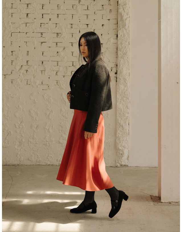 엘유비 CURVE POINT FULL SKIRT_DARK ORANGE (플러스 빅사이즈) 오렌지 착용컷