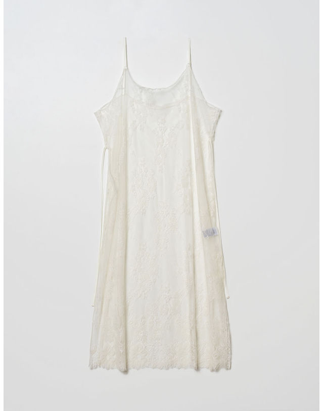 엘유비 SCALLOP HEMLINE LACE LAYERED SLEEVELESS DRESS_BLACK (플러스 빅사이즈) 착용컷