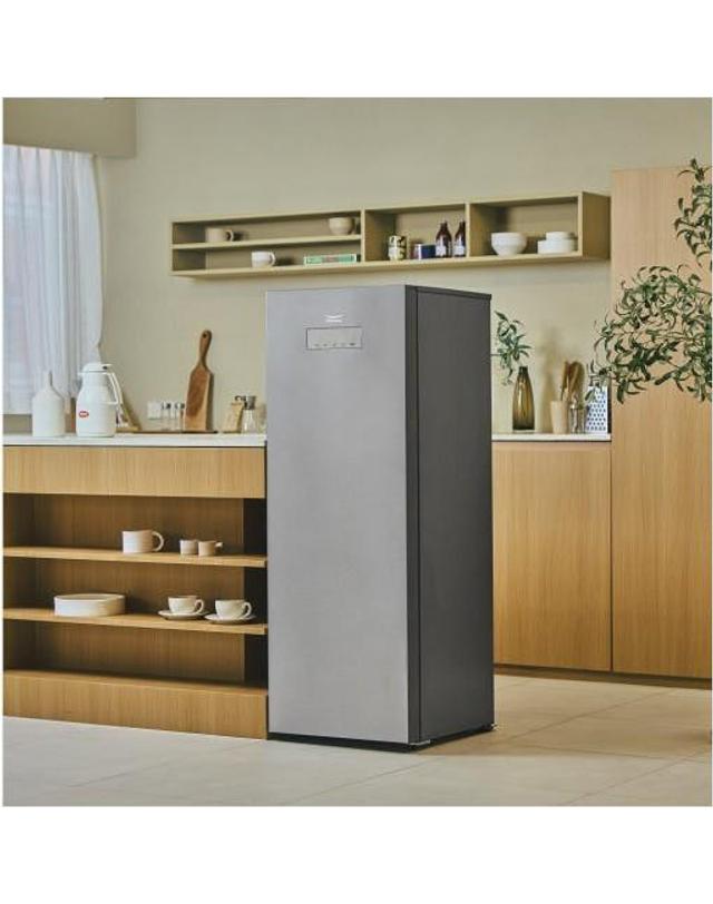 풀무원건강생활 [풀무원] 김치냉장고 120L (메탈그레이) / KS120DM1MY 착용컷