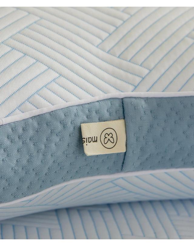 메종노아 아이쿨(I-COOL) 나비형 냉감베개 2종세트 (아이스블루2개 or 아이스그레이2개) 착용컷