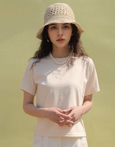 실키 모던 세미 크롭 티셔츠 - 크림