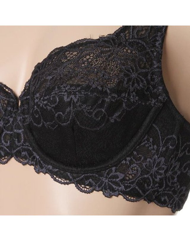 트라이엄프 [갤러리아] [이월]블랙 보정라인 홑겹 C,D,E,F컵 기능성브라(TC29A600/K9) 착용컷