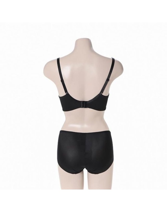 트라이엄프 Triumph [갤러리아] 블랙 논푸쉬 프링클 브라 햄팬티셋트 TFWBR712 TFWBP712 BK 착용컷