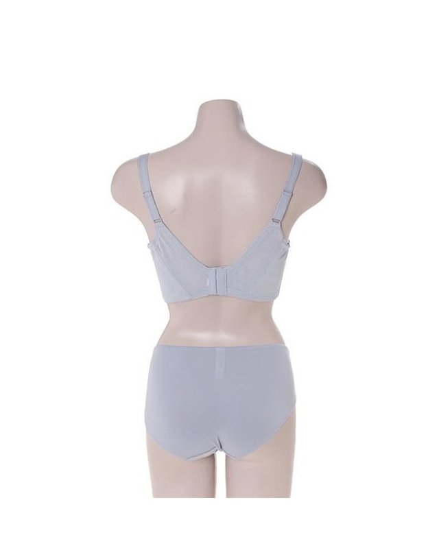트라이엄프 Triumph [갤러리아] 블루그레이 버터플라이 보정용 브라셋트 EF169083 TBEF74P7080 AT 착용컷