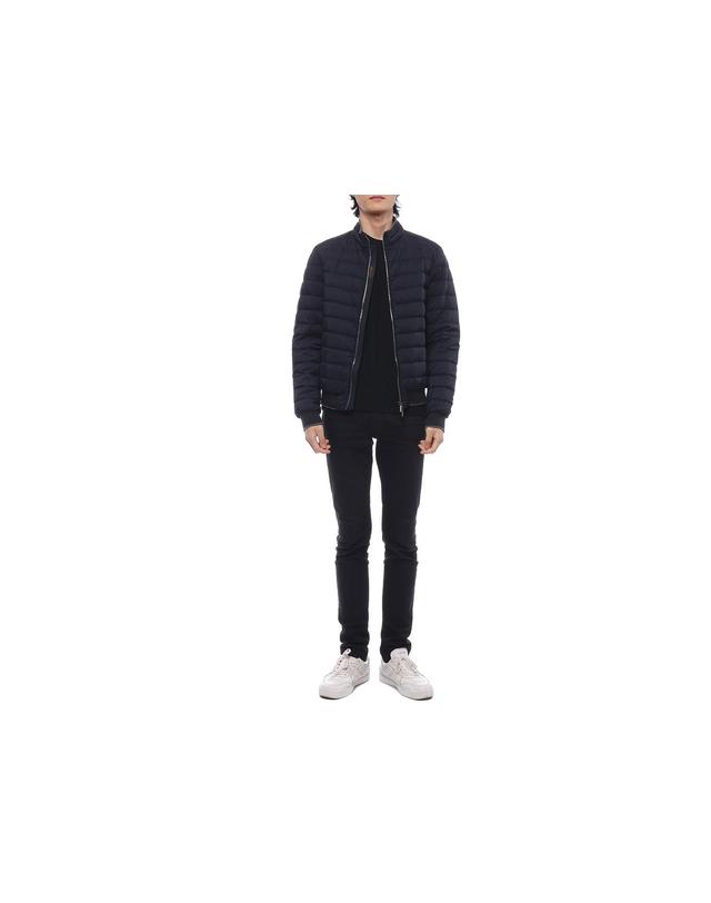 무어레르 24SS 남성 STRAUSS S3 경량 패딩 (STRAUSS S3 DARK BLU 24S) 착용컷