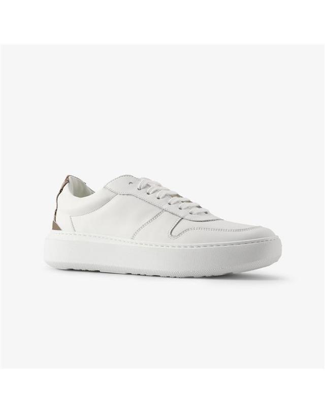 에르노 에르노 레더 여성 스니커즈 SH001DM SHOE6 1026 착용컷