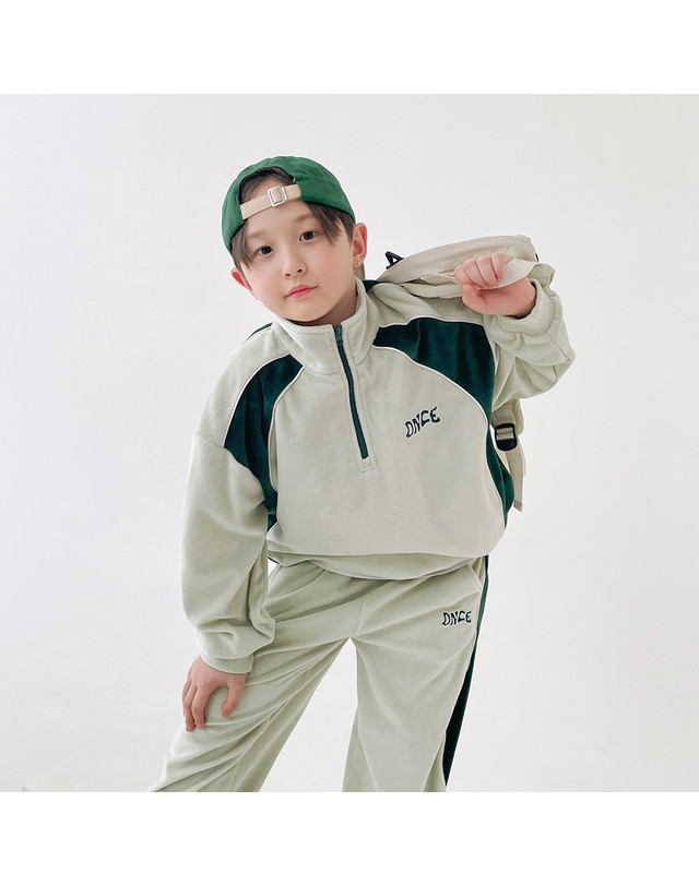 베리클로젯 에너지 모션 벨벳 상하세트 착용컷