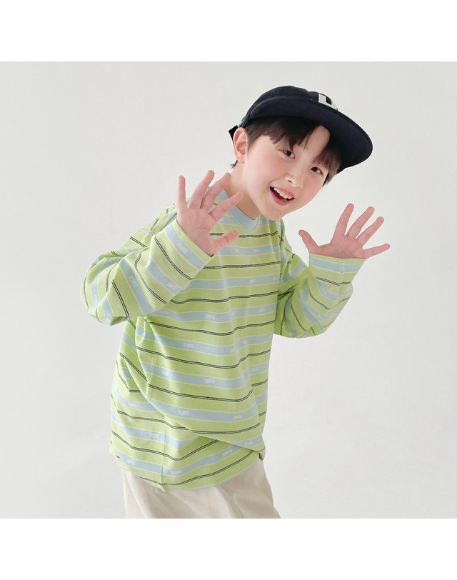 베리클로젯 씨몬 ST 티셔츠 착용컷