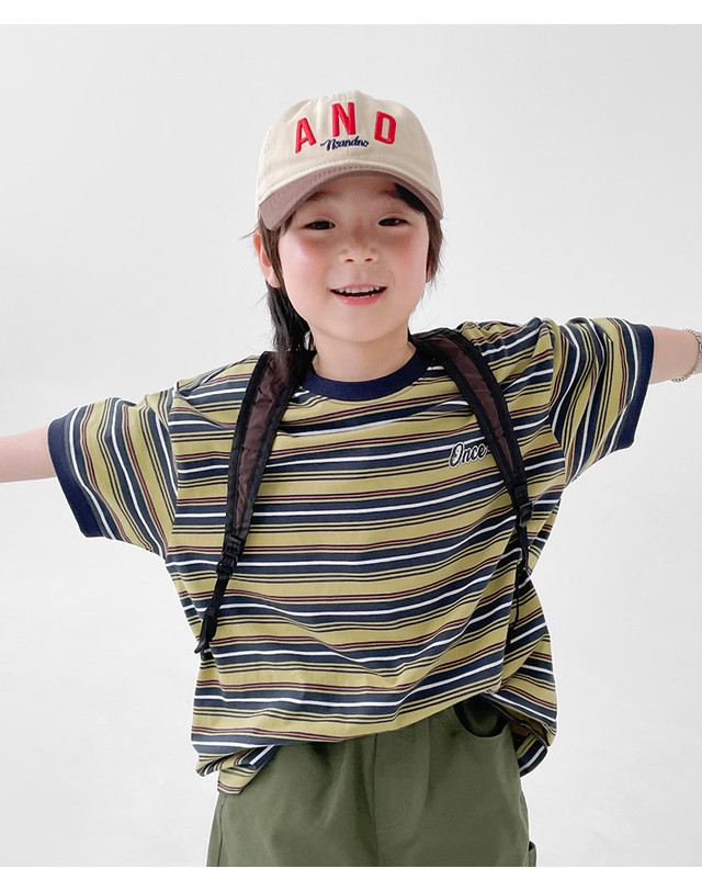 베리클로젯 베지터블 스트라이프 반팔티 착용컷