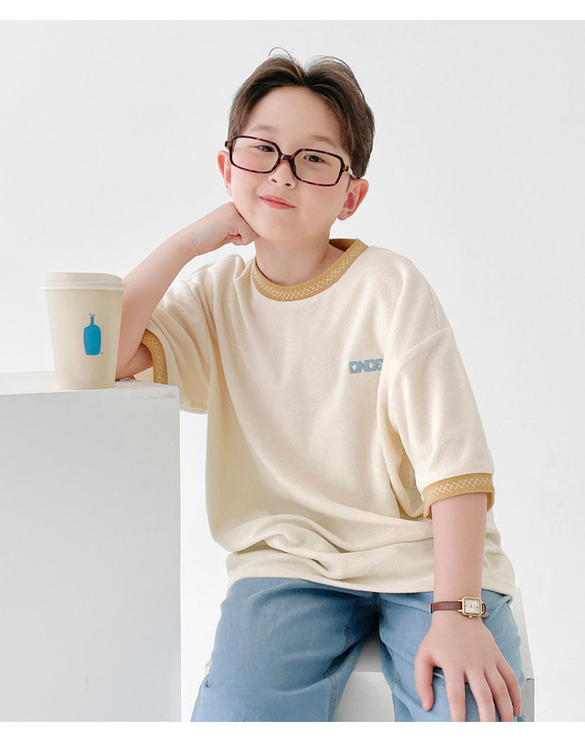 베리클로젯 버터플라이 테리 반팔티 착용컷