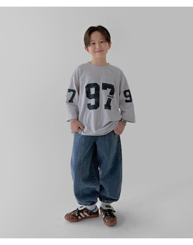 베리클로젯 컷 라인 데님 조거 팬츠 착용컷