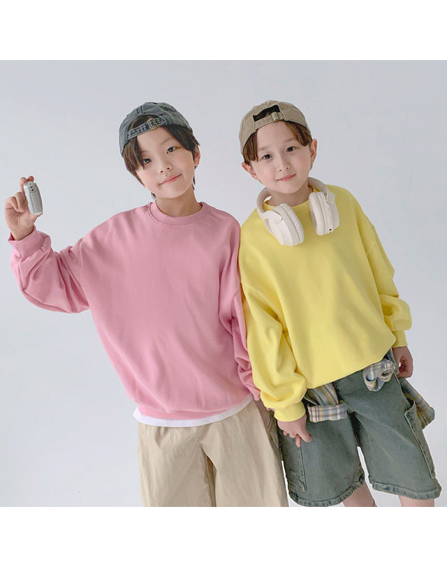베리클로젯 하우스 맨투맨 착용컷