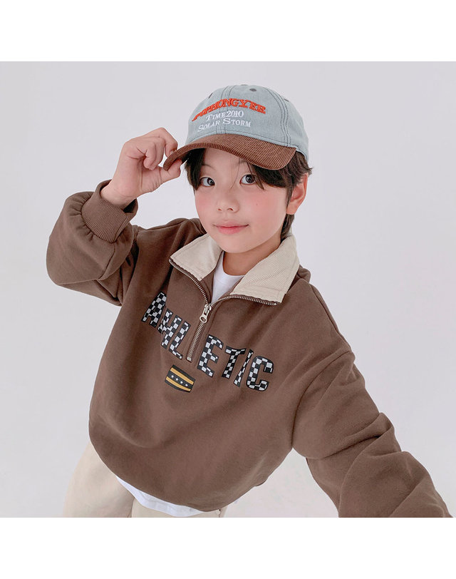 베리클로젯 애슬래틱 아노락 맨투맨 착용컷