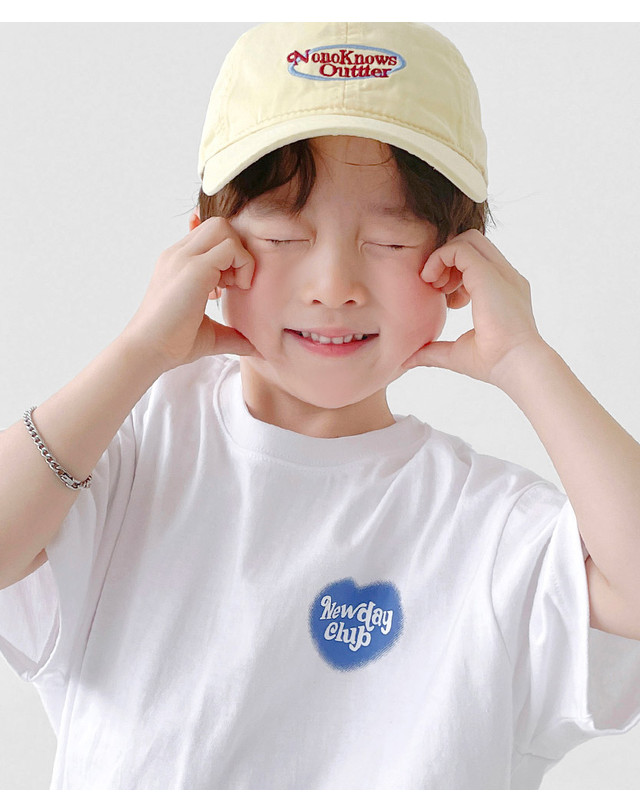베리클로젯 뉴 하트 체커 반팔티 착용컷