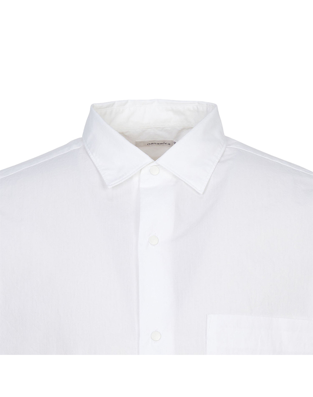 나나미카 나나미카 반팔 셔츠 S26SG088E OFF WHITE (남여공용) 착용컷