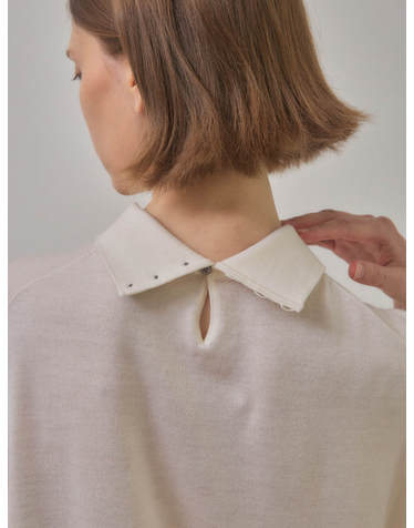 merino wool 70% silk 30% | back button knit top - White