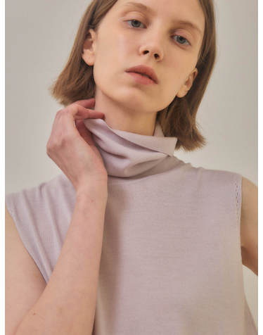 merino wool 70% silk 30% | turtleneck sleeveless knit top - Pale Purple