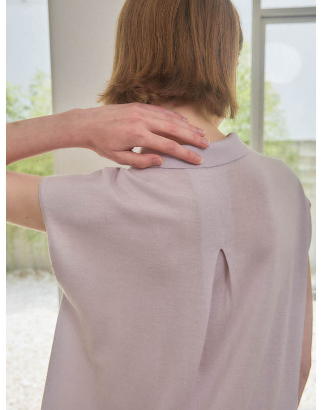 테라누고 merino wool 70% silk 30% | cap sleeve collared knit top - Pale Purple 착용컷