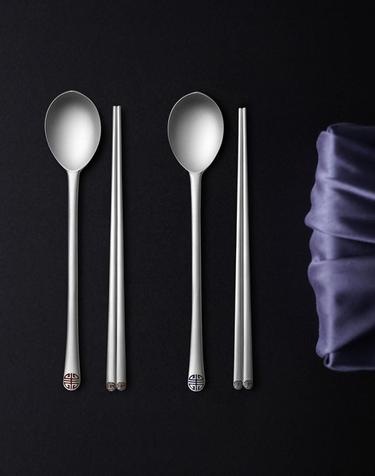 [각인서비스] 한국도자기 리한 NEW 수자문 칠보 예단 은수저 2인 세트 (은80%/1벌93.75g) + 비단포장/기프트백