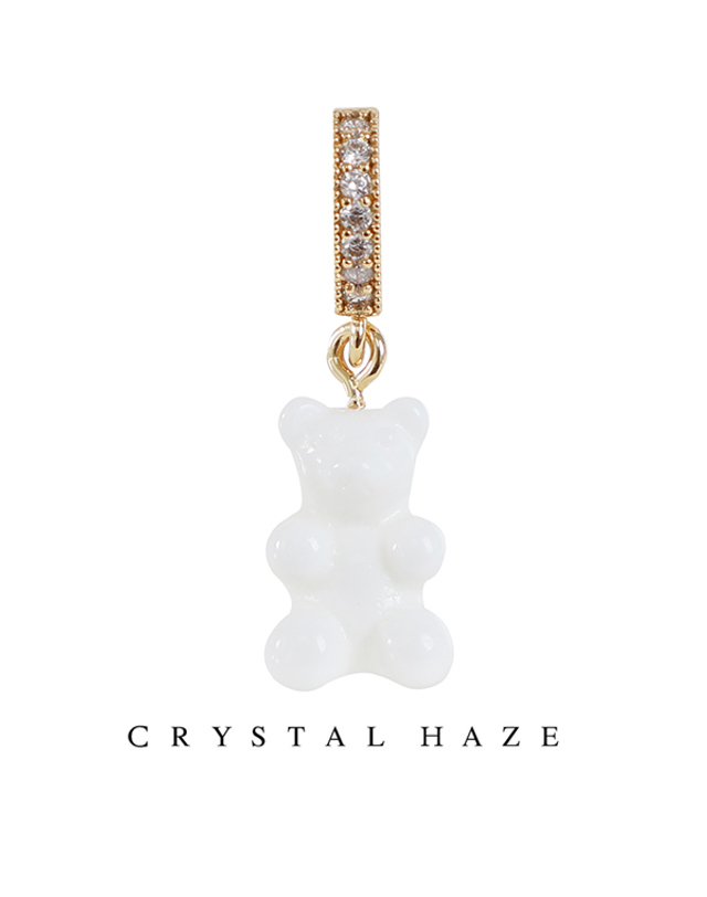 크리스탈 헤이즈 크리스탈 헤이즈 펜던트 Pave Notalgia Bear Pendant - Powder (PCT-Powder) 착용컷