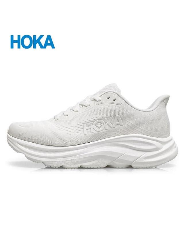 호카 여성 클리프톤 11 와이드 1177539_WWH 착용컷