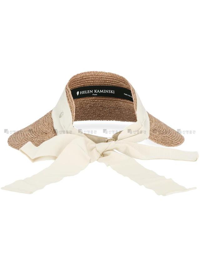 헬렌카민스키 메탈로고 HAT51251 Nougat Cream 헬렌카민스키 SABINA 사비나 바이저햇 썬캡 여성 모자 착용컷