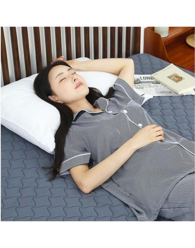 한일의료기 한일의료기 테라톤 극세사 초경량 탄소매트 (사이즈선택) / HIM-3000 착용컷