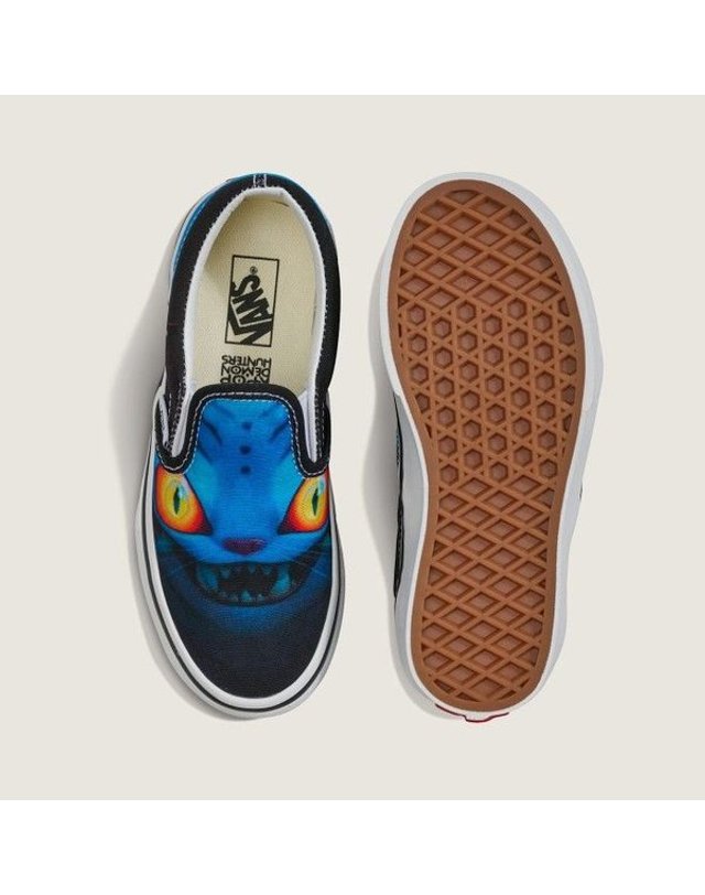 반스 [갤러리아] (키즈) Vans x 케이팝 데몬 헌터스 슬립온 (VN000EECBMA) 센터시티 착용컷