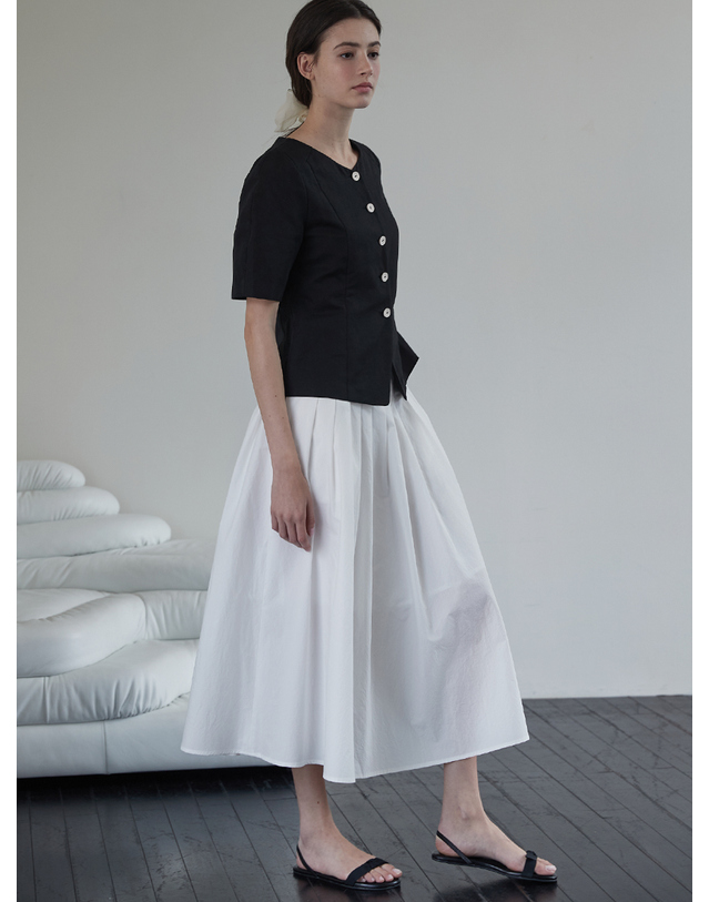 비뮤즈맨션 Tuck pleats long skirt - White 착용컷