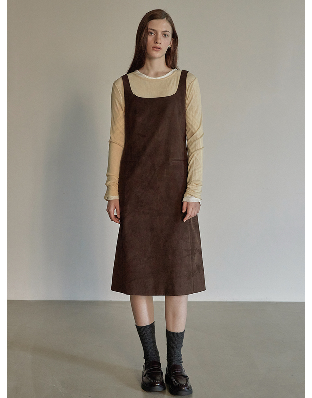 비뮤즈맨션 Suede sleeveless dress - Coral pink 착용컷