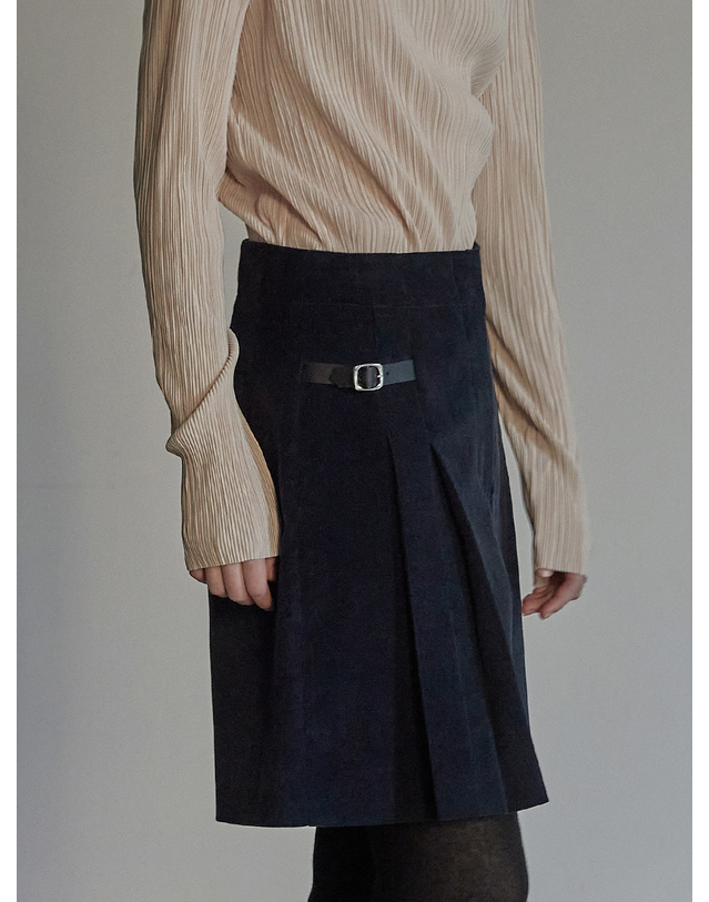 비뮤즈맨션 Corduroy skirt pants - Navy 착용컷