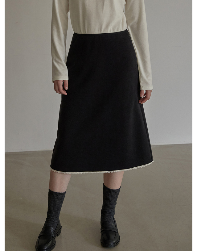 비뮤즈맨션 Lace detail A line skirt - Charcoal 착용컷