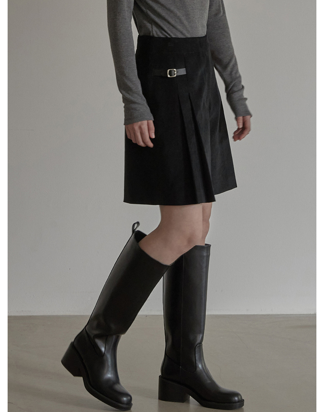 비뮤즈맨션 Corduroy skirt pants - Black 착용컷
