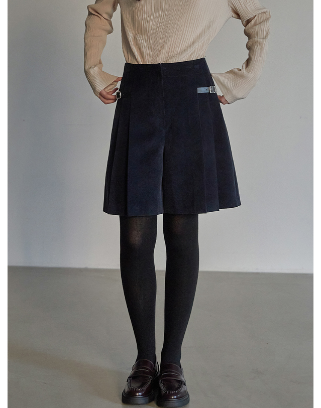 비뮤즈맨션 Corduroy skirt pants - Black 착용컷