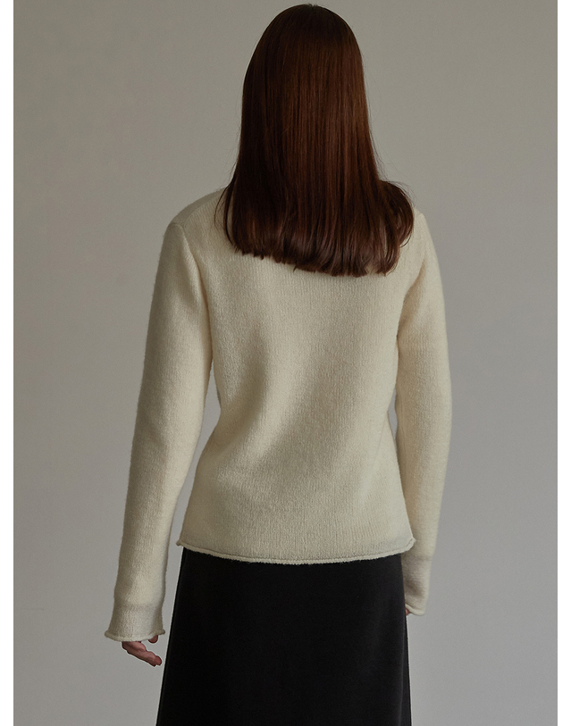 비뮤즈맨션 Half neck wool knit top - Ivory 착용컷