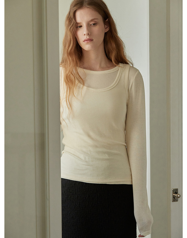 비뮤즈맨션 U-neck ribbed layered t shirt set - Melange gray 착용컷