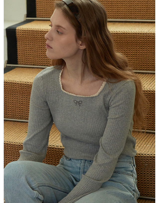 비뮤즈맨션 Ribbon point square neck top - Blue Navy 착용컷