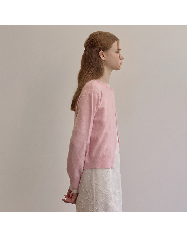 비뮤즈맨션 Camelia knit cardigan - Pink 착용컷