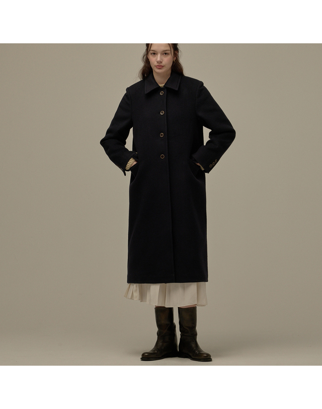 비뮤즈맨션 Single button long coat - Navy 착용컷