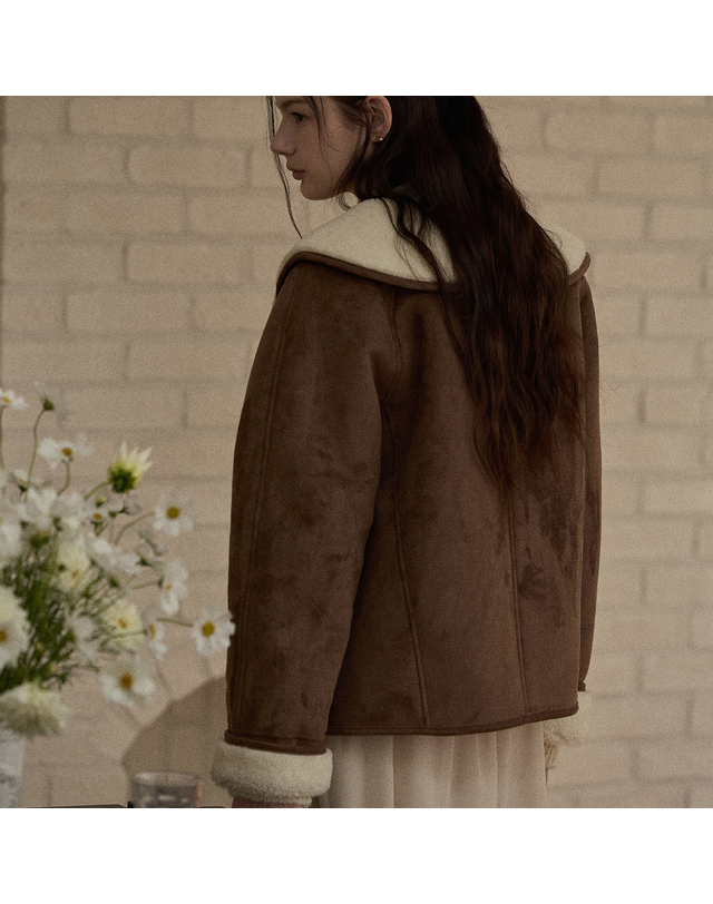 비뮤즈맨션 Wide collar mustang jacket - Brown 착용컷