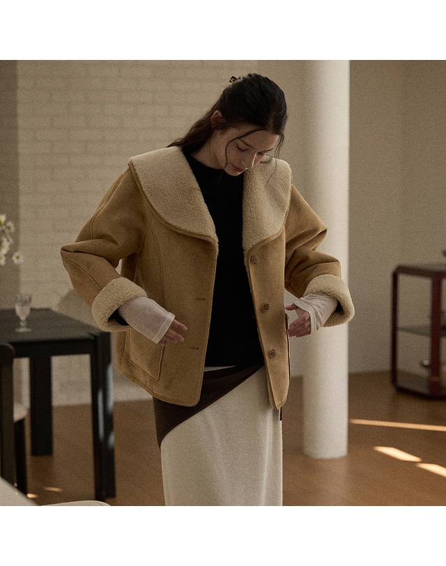 비뮤즈맨션 Wide collar mustang jacket - Brown 착용컷